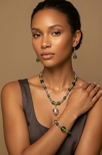 Handcrafted Demi-parure focal foiled glass, amethyst and silvery alloy beads - (hypoallergenic ear wires)